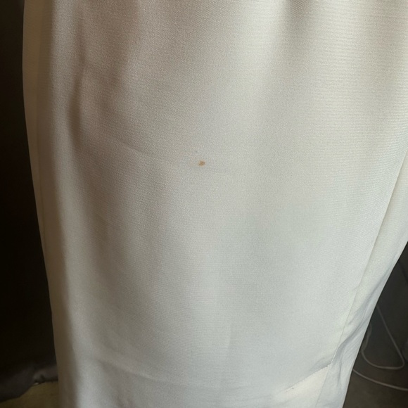 White sheath dress from Bloomingdale’s, pleated shoulder detail, size 4 - Picture 3 of 4